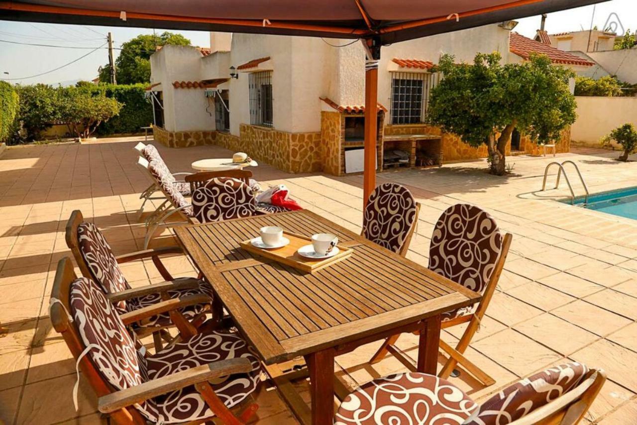 Arenales Great Home With Ac, Pool And Barbecue Arenales del Sol Ngoại thất bức ảnh